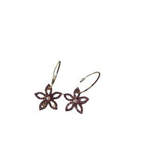 Beautiful Flower dangle earrings